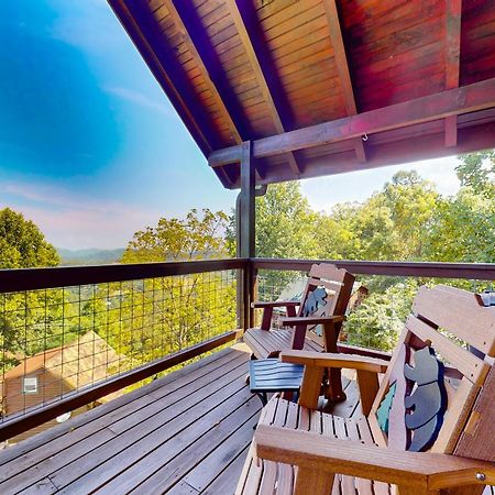 Little Black Bear Retreat Pigeon Forge Bagian luar foto