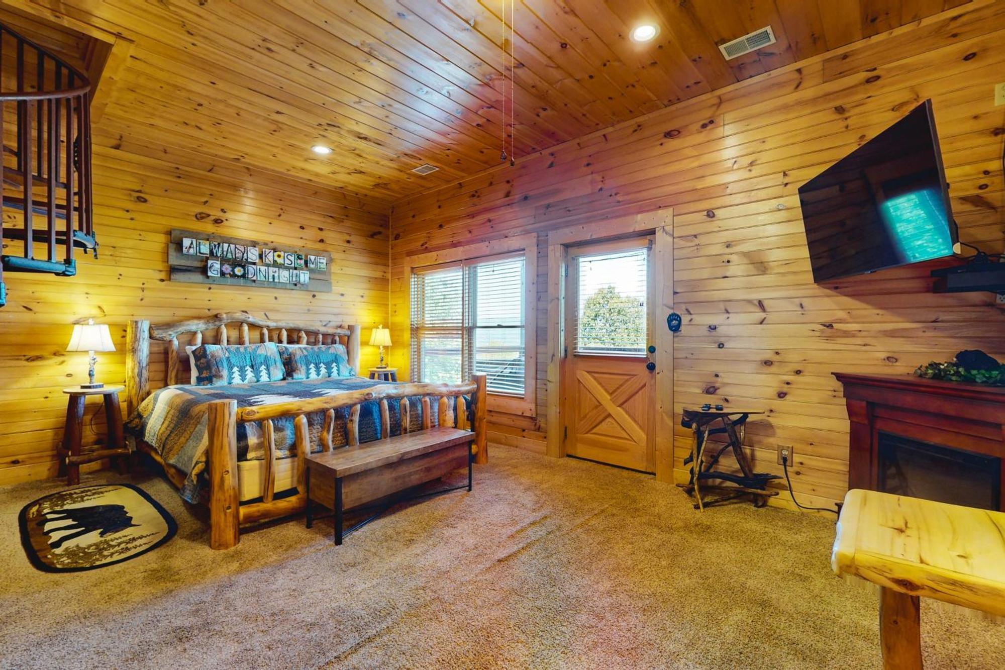 Little Black Bear Retreat Pigeon Forge Bagian luar foto